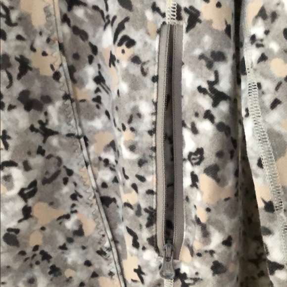 Lululemon multi- colored loose fit jacket - Picture 2 of 5